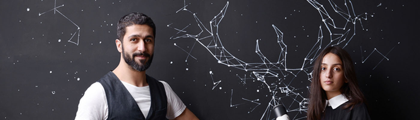 一秒发1000条手机号的软件